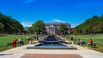 UMD Students on McKeldin Mall